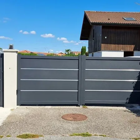 Appartement Au Calme, Terrasse, Parking Gratuit